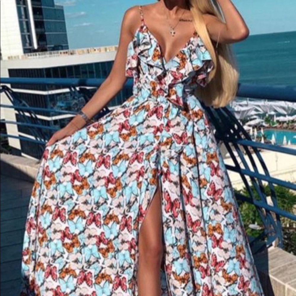 Maxi dress open leg v-neck size S